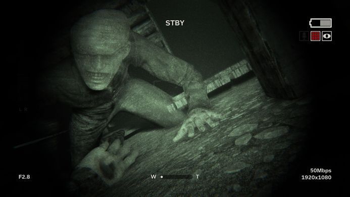Outlast: Trinity PS4 (рус. версия)